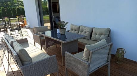 Komplet mebli technorattanowych dla 8 osób z sofami Perata Grande Natural