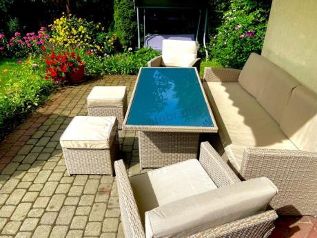 Komplet mebli z sofą i wysokim stołm technorattan Cofete Dining – Natural