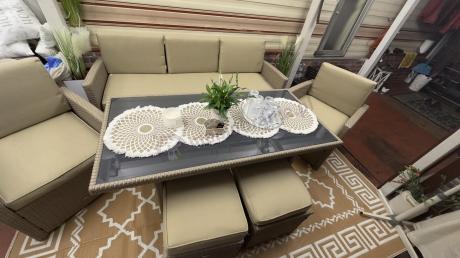Komplet mebli z sofą i wysokim stołm technorattan Cofete Dining – Natural