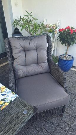 Komplet mebli z technorattanu dla 7 osób ze stołem 145x85 Fiorento - Antracite