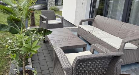 Komplet na taras z regulowanym stolikiem Corfu Set Lyon Max Cappuccino
