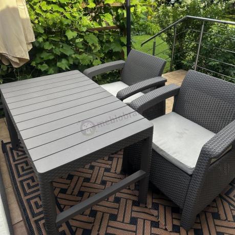 Komplet na taras z regulowanym stolikiem Corfu Set Lyon Max Cappuccino