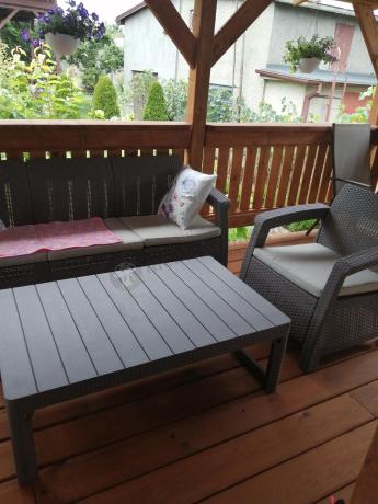 Komplet na taras z regulowanym stolikiem Corfu Set Lyon Max Cappuccino