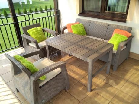 Komplet na taras z regulowanym stolikiem Corfu Set Lyon Max Cappuccino