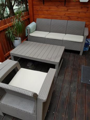 Komplet na taras z regulowanym stolikiem Corfu Set Lyon Max Cappuccino