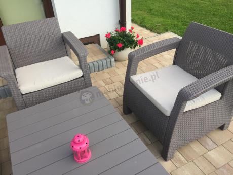 Komplet na taras z regulowanym stolikiem Corfu Set Lyon Max Cappuccino