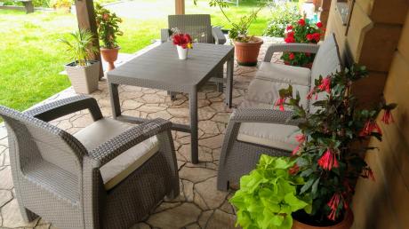 Komplet na taras z regulowanym stolikiem Corfu Set Lyon Max Cappuccino