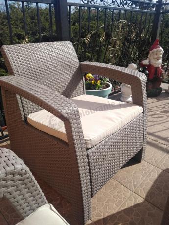 Komplet na taras z regulowanym stolikiem Corfu Set Lyon Max Cappuccino
