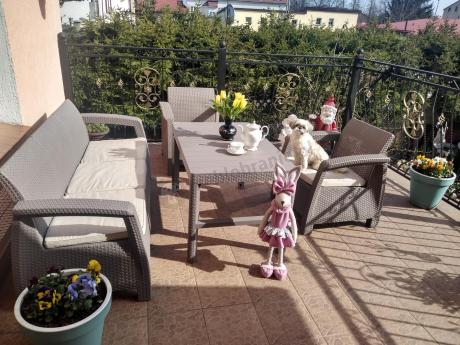 Komplet na taras z regulowanym stolikiem Corfu Set Lyon Max Cappuccino