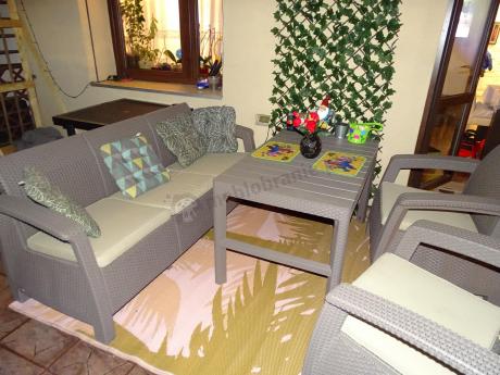 Komplet na taras z regulowanym stolikiem Corfu Set Lyon Max Cappuccino