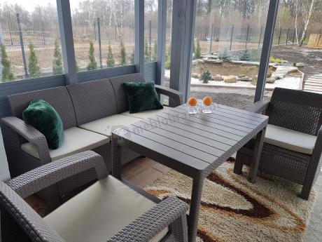 Komplet na taras z regulowanym stolikiem Corfu Set Lyon Max Cappuccino