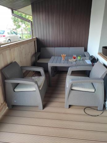 Komplet na taras z regulowanym stolikiem Corfu Set Lyon Max Cappuccino