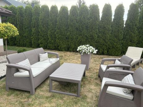 Komplet na taras z regulowanym stolikiem Corfu Set Lyon Max Cappuccino