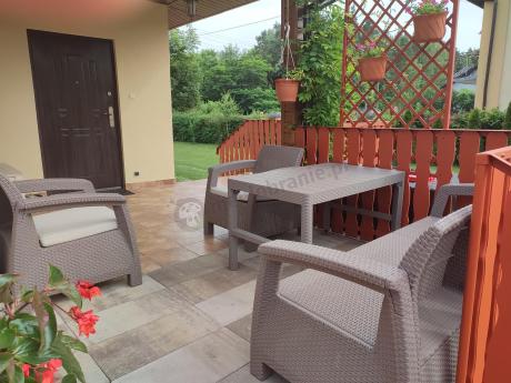 Komplet na taras z regulowanym stolikiem Corfu Set Lyon Max Cappuccino