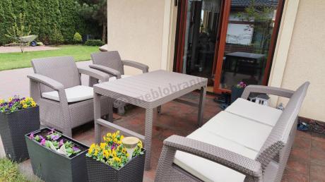 Komplet na taras z regulowanym stolikiem Corfu Set Lyon Max Cappuccino