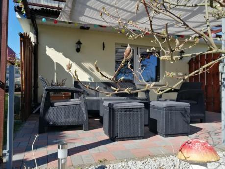 Komplet ogrodowy Corfu Set Box Max z pufami