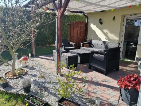 Komplet ogrodowy Corfu Set Box Max z pufami