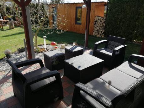 Komplet ogrodowy Corfu Set Box Max z pufami
