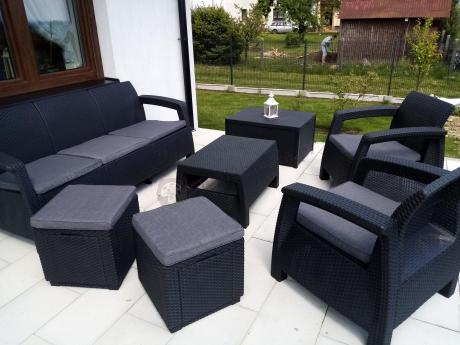 Komplet ogrodowy Corfu Set Box Max z pufami
