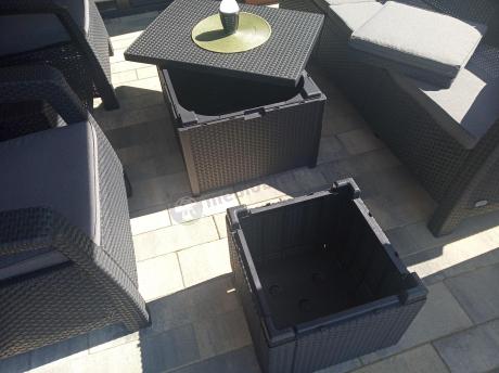 Komplet ogrodowy Corfu Set Box Max z pufami