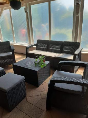 Komplet ogrodowy Corfu Set Box Max z pufami