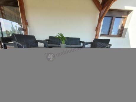 Komplet ogrodowy Corfu Set Box Max z pufami