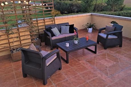 Komplet ogrodowy Corfu Set Lyon z regulowanym stolikiem Brązowy