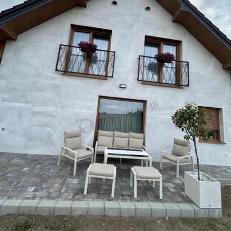 Komplet ogrodowy metalowy wysokie oparcia z sofą 175cm, fotelami i pufami - Doros Max + pufy - Cream