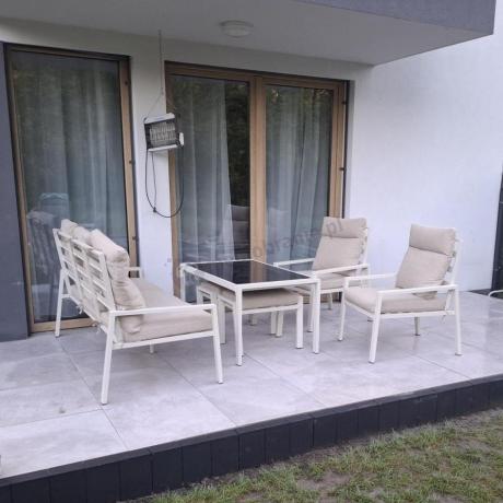 Komplet ogrodowy metalowy wysokie oparcia z sofą 175cm, fotelami i pufami - Doros Max + pufy - Cream