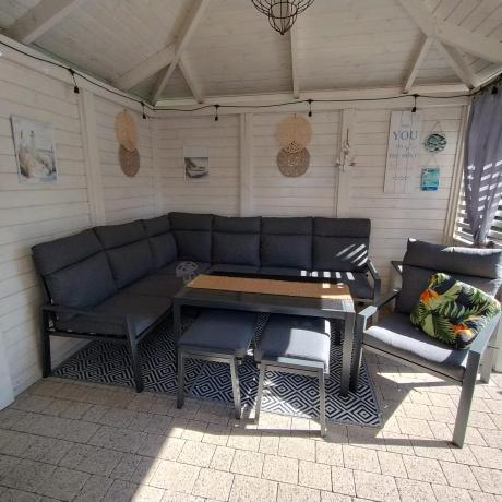 Komplet ogrodowy metalowy z narożnikiem, fotelem i pufami - Doros Corner XL - Dark Grey