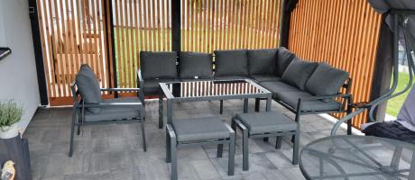 Komplet ogrodowy metalowy z narożnikiem, fotelem i pufami - Sodor Corner XL - Dark Grey