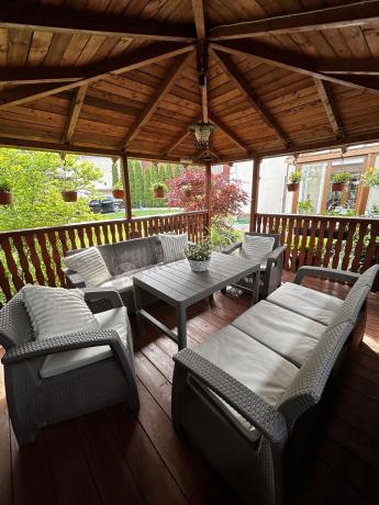 Komplet ogrodowy z podnoszonym stołem cappuccino