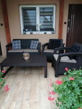 Komplet ogrodowy z regulowanym stolikiem Corfu Set Lyon brązowy