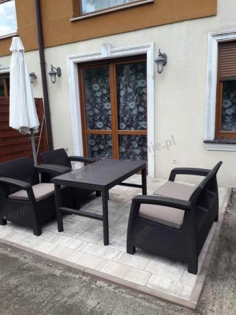 Komplet ogrodowy z regulowanym stolikiem Corfu Set Lyon brązowy