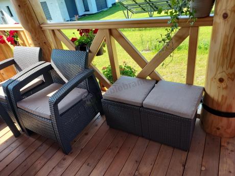 Komplet z podnoszonym stolikiem Corfu Set Lyon Max Brązowy + pufy