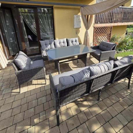 Komplet z technorattanu ze stołem obiadowym Perata Grande Dark Grey