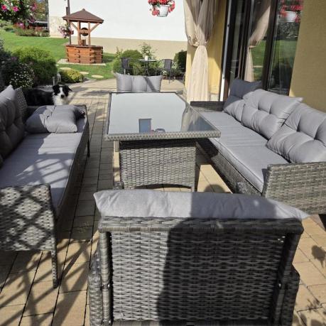 Komplet z technorattanu ze stołem obiadowym Perata Grande Dark Grey