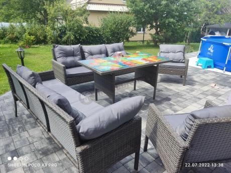 Komplet z technorattanu ze stołem obiadowym Perata Grande Dark Grey