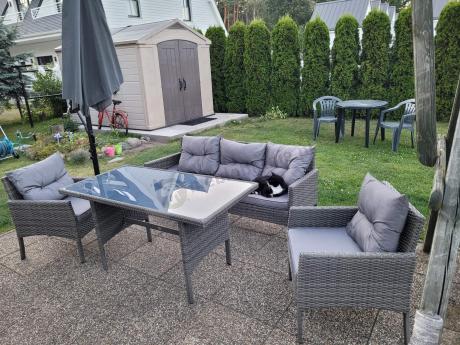 Komplet z technorattanu ze stołem obiadowym Perata Grande Dark Grey
