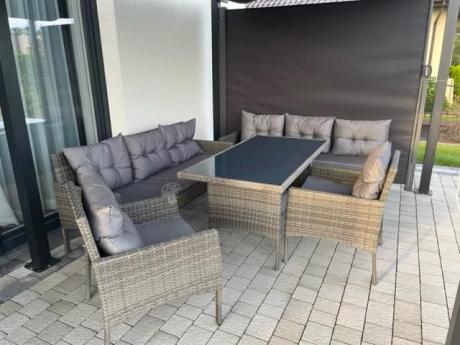 Komplet z technorattanu ze stołem obiadowym Perata Grande Dark Grey