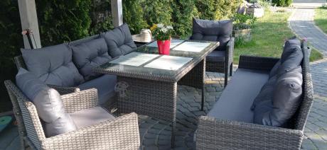 Komplet z technorattanu ze stołem obiadowym Perata Grande Dark Grey