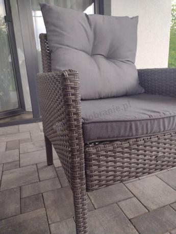 Komplet z technorattanu ze stołem obiadowym Perata Grande Dark Grey