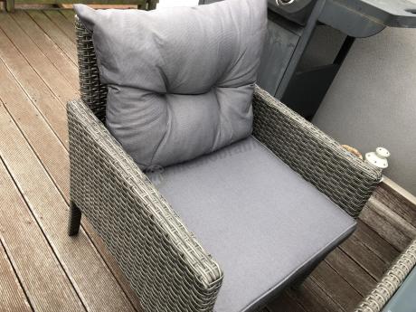 Komplet z technorattanu ze stołem obiadowym Perata Grande Dark Grey