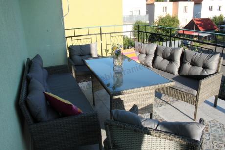Komplet z technorattanu ze stołem obiadowym Perata Grande Dark Grey