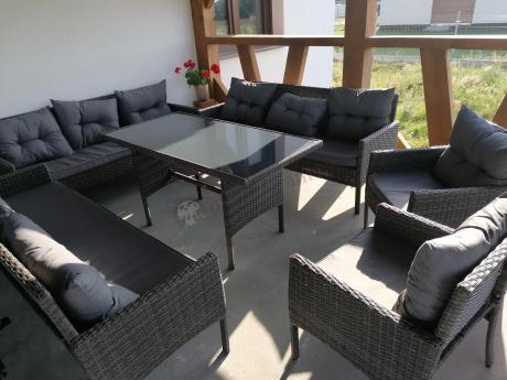 Komplet z technorattanu ze stołem obiadowym Perata Grande Dark Grey
