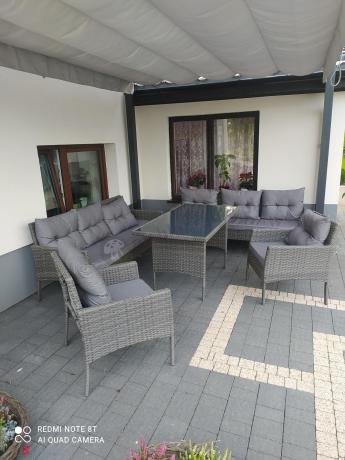 Komplet z technorattanu ze stołem obiadowym Perata Grande Dark Grey
