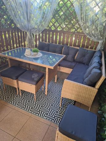 Mały narożnik ogrodowy 190x140cm + stół + pufy Torino Corner Yellow