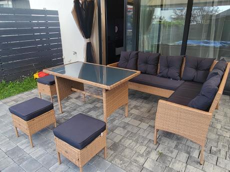 Mały narożnik ogrodowy 190x140cm + stół + pufy Torino Corner Yellow