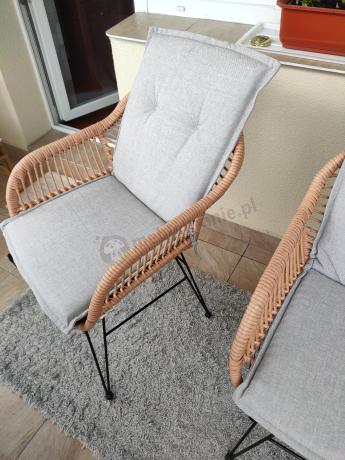 Meble na balkon w bloku z technorattanu boho