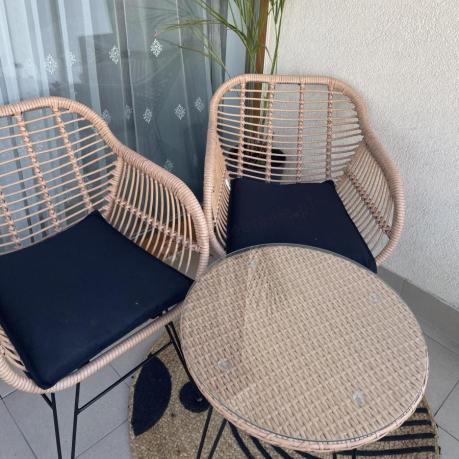 Meble na balkon w bloku z technorattanu boho